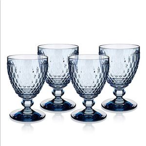 villeriy & boch blue crystal goblets. Set of 8.